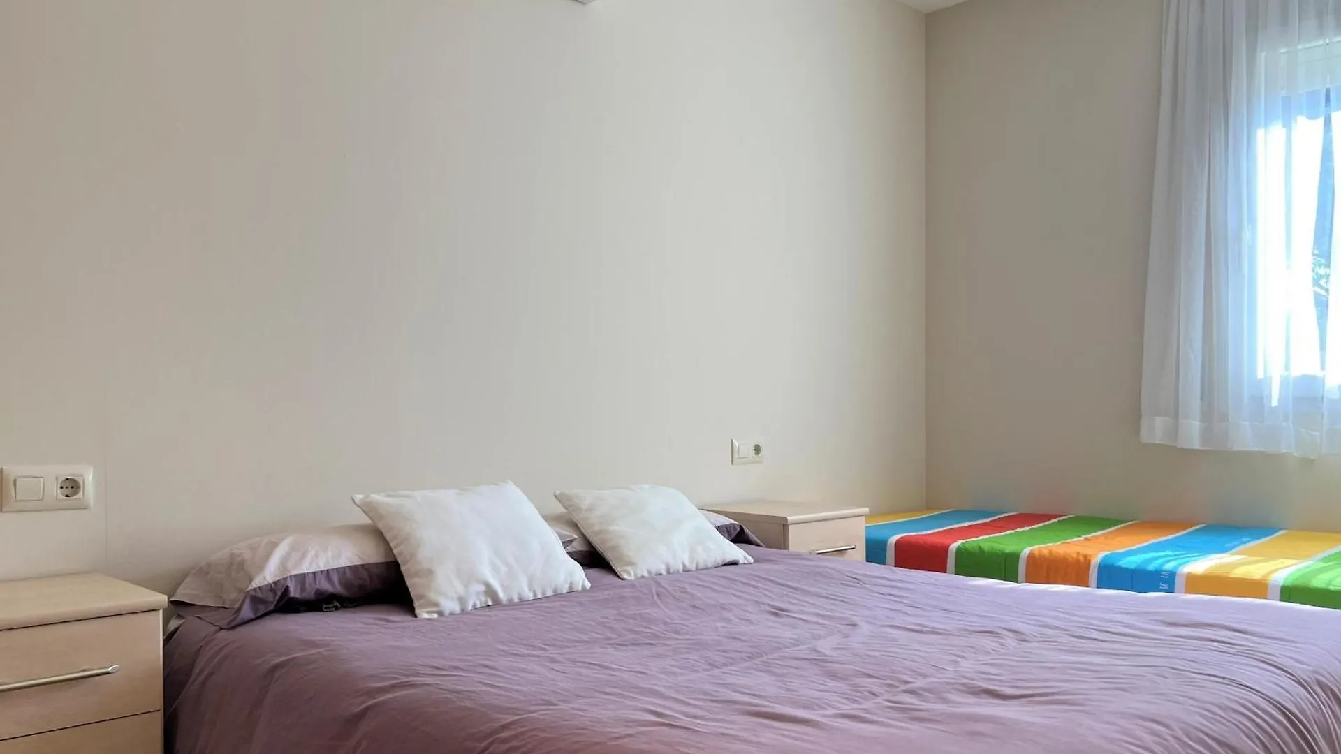 Apartamento Con A/A, Piscina, Parking, Cerca Del Centro Y La Playa - Es-89-110 Apartment