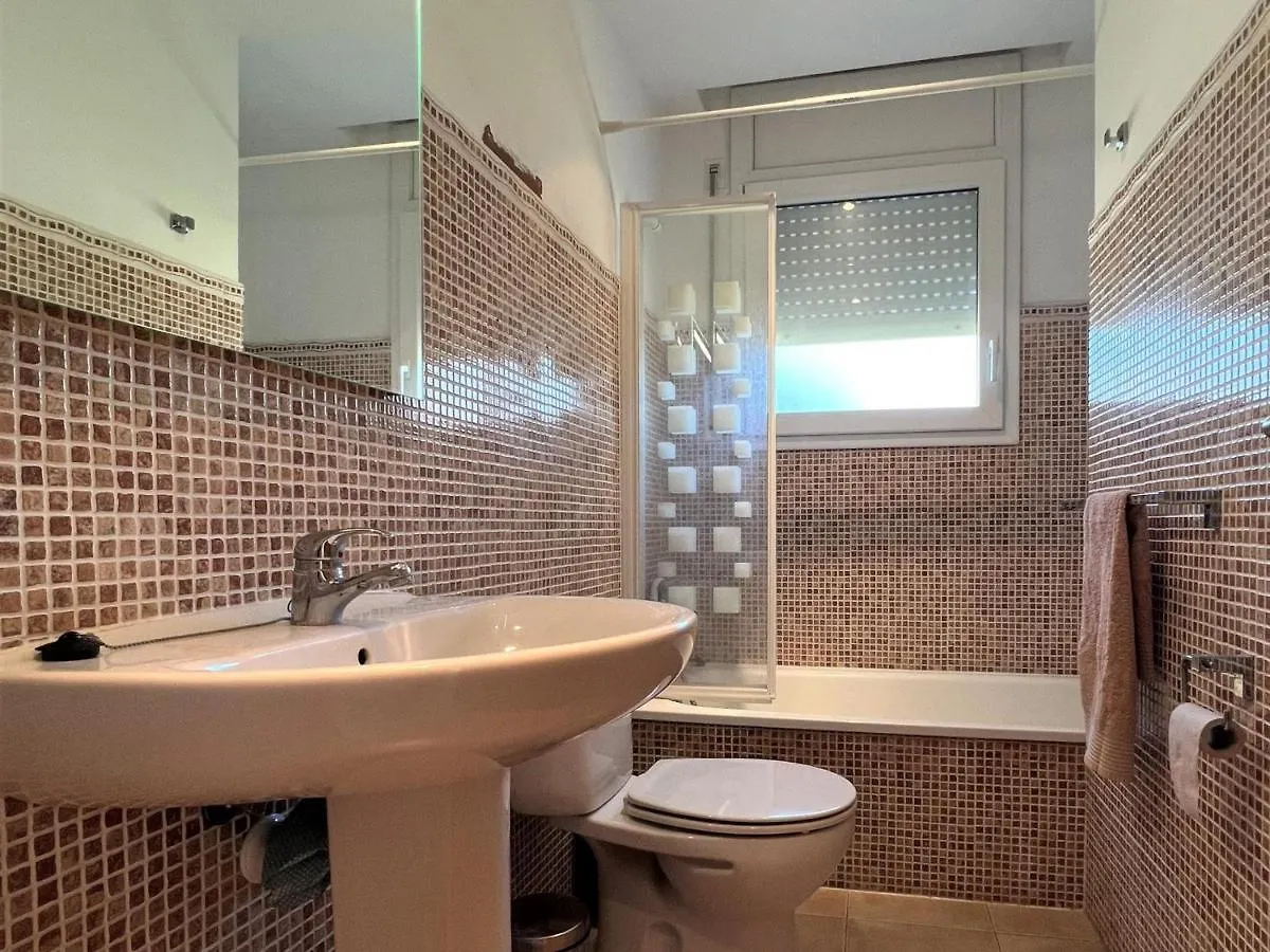 Apartamento Con A/A, Piscina, Parking, Cerca Del Centro Y La Playa - Es-89-110 Sant Pere Pescador Španělsko